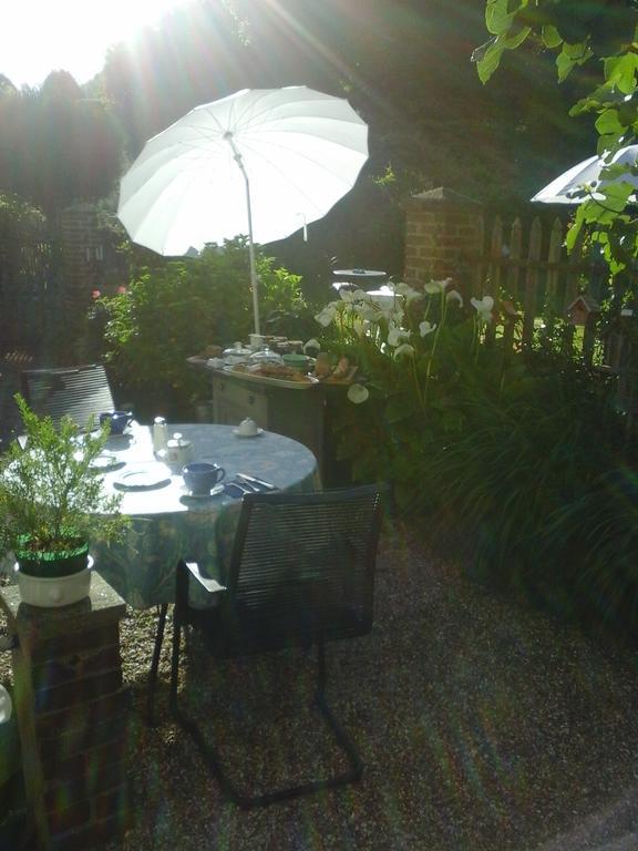 La Maison De La Plage - La Cerisaie Bed & Breakfast Honfleur Eksteriør bilde